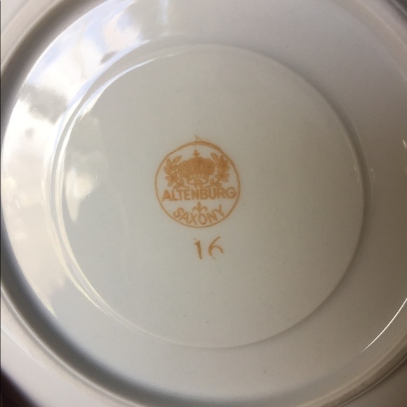 Vintage Gold Plated Fine Porcelain Tea / coffee cups saucers & serving set 17 Pc - Picture 14 of 16